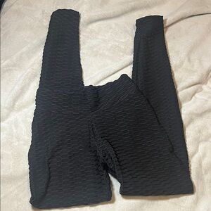 Women's Black Textured Leggings